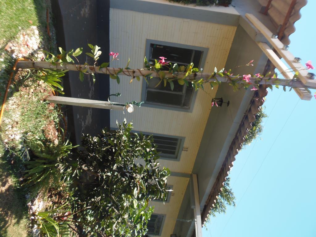 Meliza's Garden Hotel Foz do Iguacu Bagian luar foto
